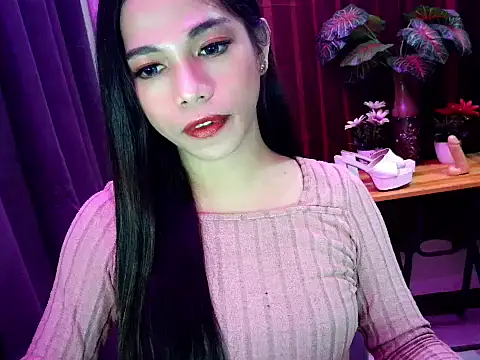 Snapshot of sexyfucksophia chatting on May 31, 10:22 am sexyfucksophia online show from May 31, 10:22 am