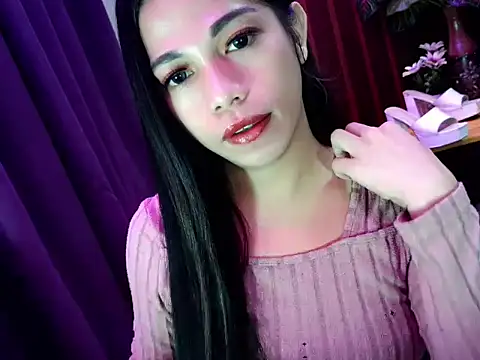 Snapshot of sexyfucksophia chatting on June 6, 9:30 pm sexyfucksophia online show from June 6, 9:30 pm