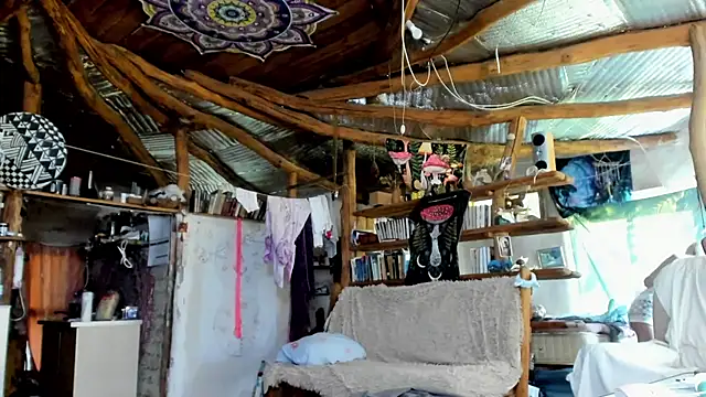 wildforestmuse  online show from July 1, 5:31 am