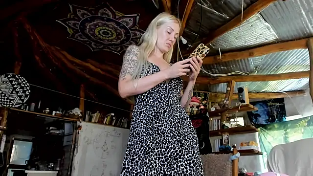 wildforestmuse  online show from July 8, 6:18 am