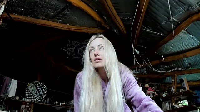 wildforestmuse  online show from July 11, 3:31 am