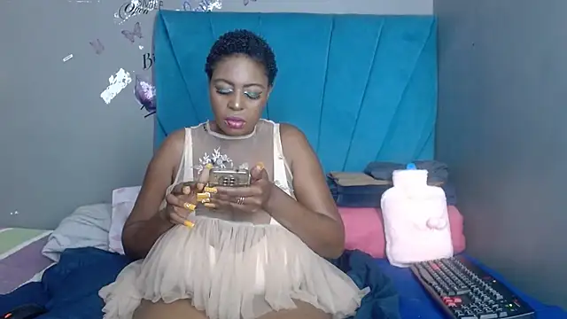 Bustyboobs1986xXx online show from June 8, 5:46 pm