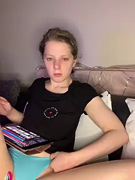 Tatum-Bear online show from June 8, 9:48 pm