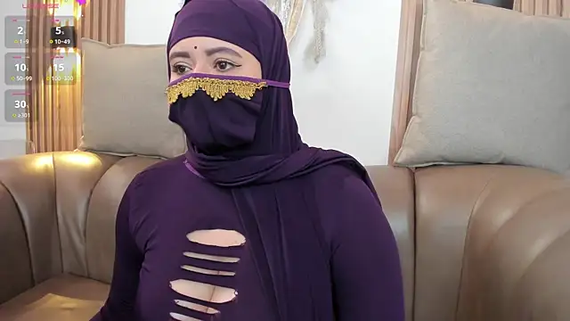 Snapshot of yasmin_dina chatting on May 30, 3:31 pm yasmin dina online show from May 30, 3:31 pm