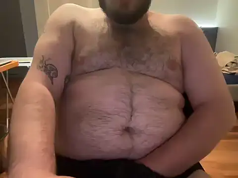 Snapshot of dirtyspitbearwhrrr chatting on June 15, 9:50 pm dirtyspitbearwhrrr online show from June 15, 9:50 pm