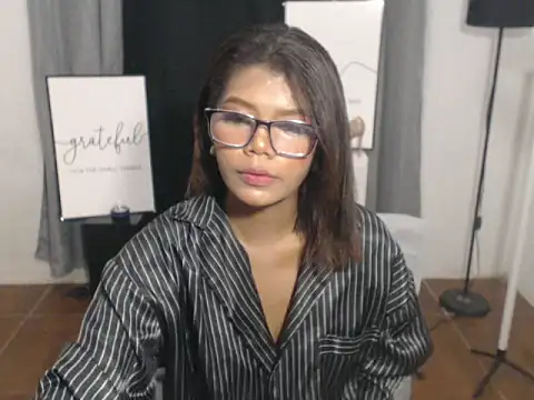 Snapshot of charlene_pretty chatting on June 4, 6:52 am charlene pretty online show from June 4, 6:52 am