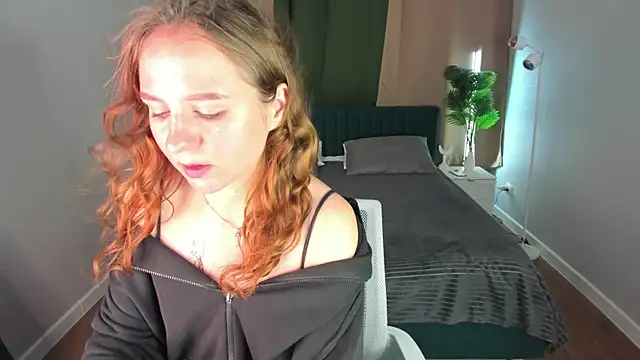 Vicki Milles online show from July 28, 3:21 pm