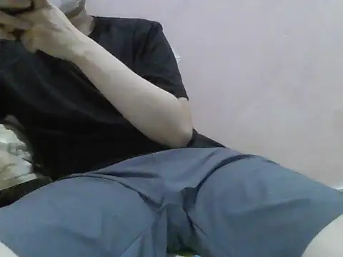Zineyy online show from June 2, 3:47 pm