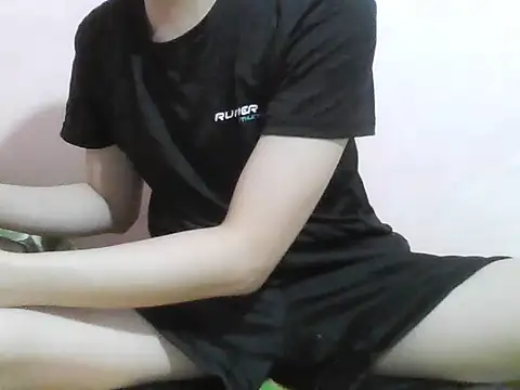 Zineyy online show from June 29, 10:26 am