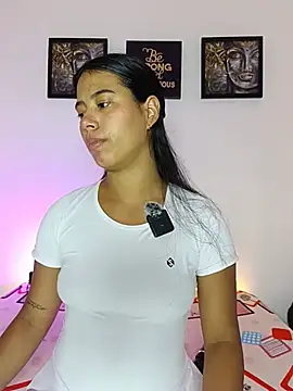 Raven stonee01 online show from June 5, 1:34 am
