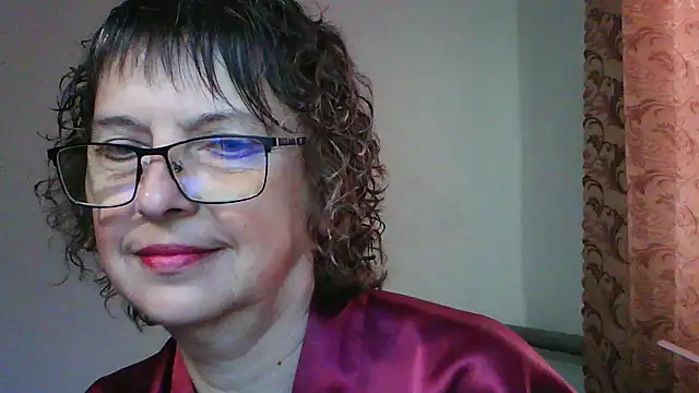 Snapshot of ElizabethGorden chatting on June 11, 4:10 am ElizabethGorden online show from June 11, 4:10 am