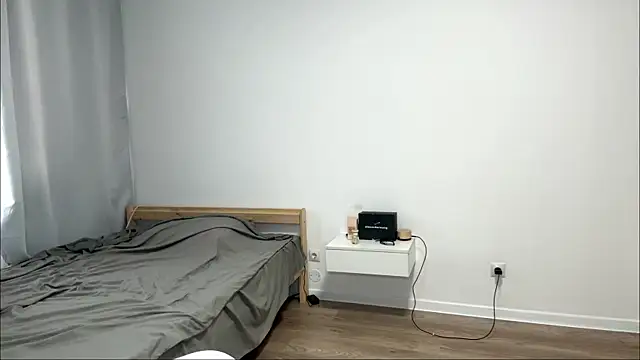 Snapshot of PlushPeep chatting on June 14, 3:03 pm PlushPeep online show from June 14, 3:03 pm