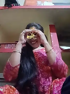 Snapshot of Life_Of_Diya chatting on May 8, 11:48 am Life Of Diya online show from May 8, 11:48 am