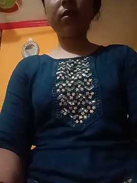 Snapshot of Life_Of_Diya chatting on May 10, 3:28 pm Life Of Diya online show from May 10, 3:28 pm