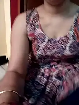 Snapshot of Life_Of_Diya chatting on May 11, 4:51 am Life Of Diya online show from May 11, 4:51 am
