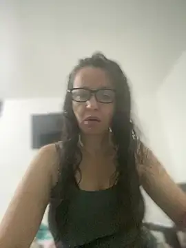 Soy Camila8 online show from June 12, 10:14 am