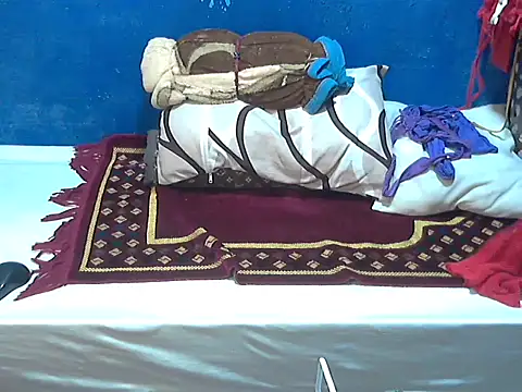 Snapshot of hotchilimom chatting on October 5, 11:35 pm hotchilimom online show from October 5, 11:35 pm