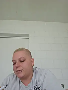 Lady Peggi online show from June 9, 6:25 am