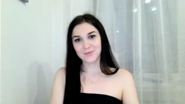 Snapshot of Katiee_Foxi chatting on June 18, 9:30 pm Katiee Foxi online show from June 18, 9:30 pm