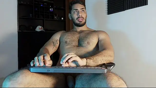 Snapshot of Big_versxxx chatting on May 22, 1:28 pm Big versxxx online show from May 22, 1:28 pm