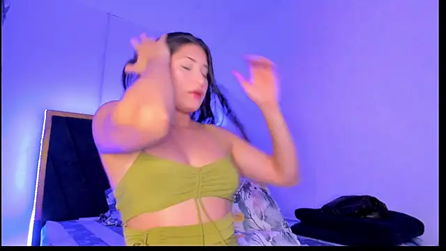 VioletaSanchez24 online show from June 19, 10:13 pm