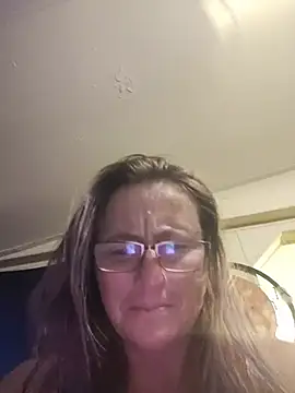 Snapshot of Queenle91 chatting on May 15, 11:12 pm Queenle91 online show from May 15, 11:12 pm