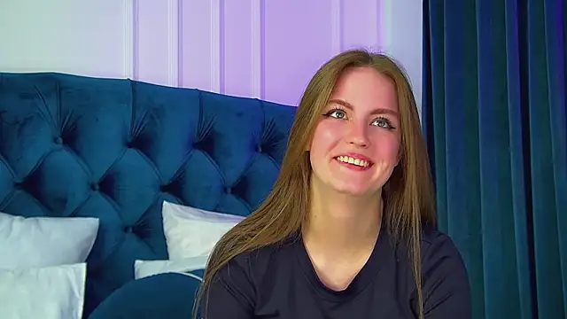 Snapshot of SofiaSarvains chatting on July 16, 6:25 pm SofiaSarvains online show from July 16, 6:25 pm