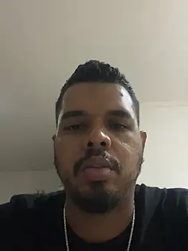 Snapshot of Falcaohot chatting on May 5, 11:13 pm Falcaohot online show from May 5, 11:13 pm