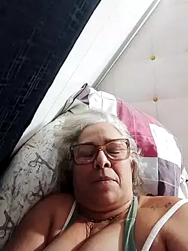 Snapshot of chanelsexx chatting on June 14, 4:20 pm chanelsexx online show from June 14, 4:20 pm