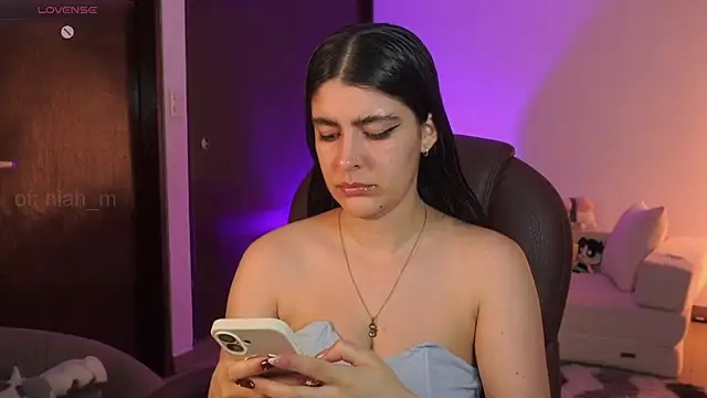 Snapshot of _Niah chatting on May 29, 12:41 am Niah online show from May 29, 12:41 am