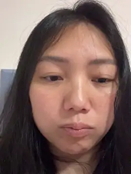 Snapshot of yanling668 chatting on May 9, 1:05 pm yanling668 online show from May 9, 1:05 pm