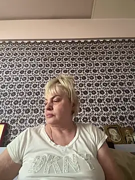 AnastasiaGrey777 online show from June 13, 4:54 am