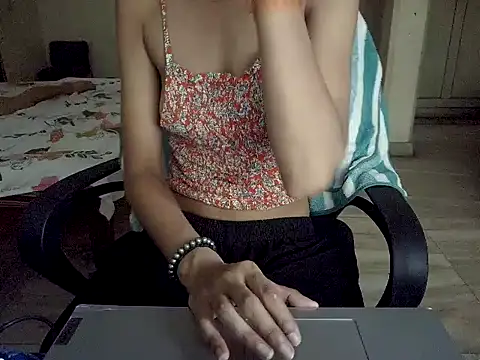 Snapshot of Sexyrossy7 chatting on May 31, 6:09 pm Sexyrossy7 online show from May 31, 6:09 pm
