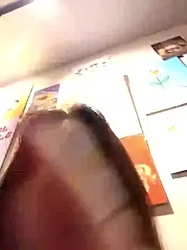 Snapshot of Lavaneaah chatting on June 4, 1:28 pm Lavaneaah online show from June 4, 1:28 pm
