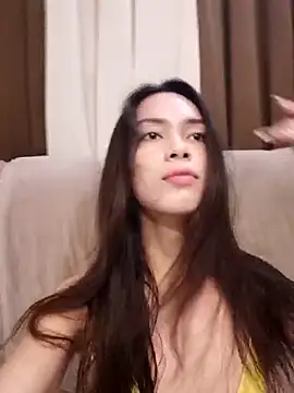 Snapshot of Lavaneaah chatting on June 6, 12:32 pm Lavaneaah online show from June 6, 12:32 pm