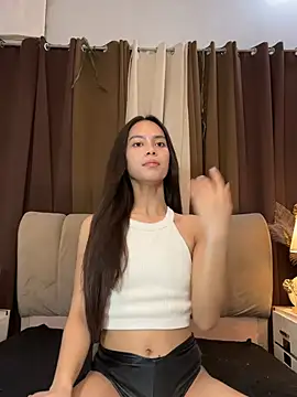 Snapshot of Lavaneaah chatting on June 12, 8:52 pm Lavaneaah online show from June 12, 8:52 pm