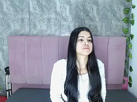 Snapshot of Alysrous_Mar chatting on May 5, 3:31 pm Alysrous Mar online show from May 5, 3:31 pm