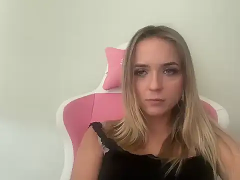 SisiBunny online show from July 6, 10:34 am