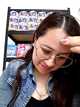 Snapshot of VANESSA__28 chatting on May 14, 12:45 pm VANESSA 28 online show from May 14, 12:45 pm
