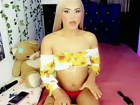MalloryAlvarez online show from June 15, 6:54 pm