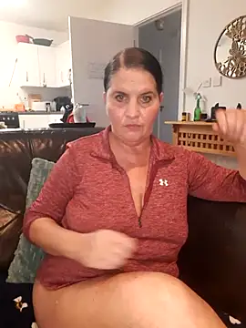 Velvet-Milf online show from June 19, 4:00 pm