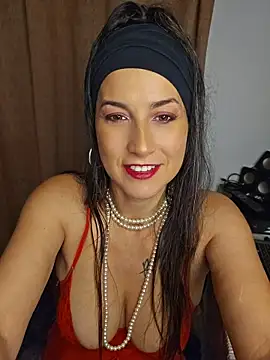 Snapshot of MorganaMystic chatting on June 4, 9:43 pm MorganaMystic online show from June 4, 9:43 pm