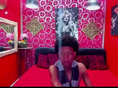 skinny20boy online show from July 10, 11:40 pm