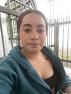 Snapshot of IvySanchez_Pinkk chatting on June 13, 12:58 pm IvySanchez Pinkk online show from June 13, 12:58 pm