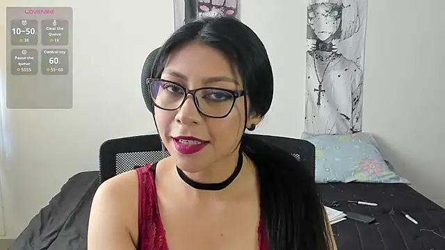 Snapshot of GoddessValentinaX chatting on May 26, 8:49 pm GoddessValentinaX online show from May 26, 8:49 pm
