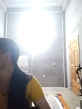 Snapshot of Min-meo chatting on May 12, 8:17 pm Min-meo online show from May 12, 8:17 pm