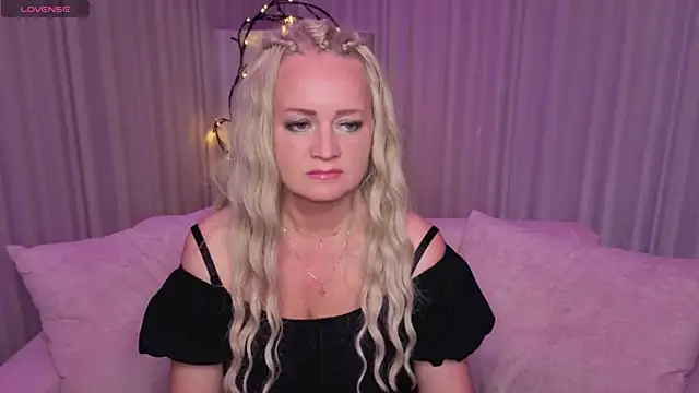 Snapshot of Ingrid_Eriksen chatting on June 1, 1:29 am Ingrid Eriksen online show from June 1, 1:29 am