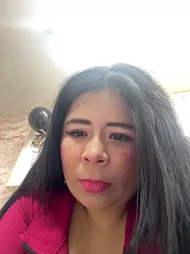 Snapshot of AriaMoonnn chatting on June 5, 2:51 am AriaMoonnn online show from June 5, 2:51 am