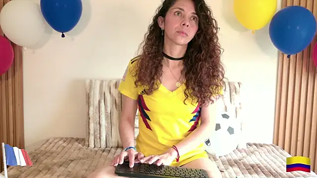 alissonandree online show from June 17, 5:03 pm