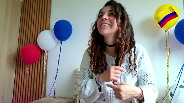alissonandree online show from June 30, 5:03 pm